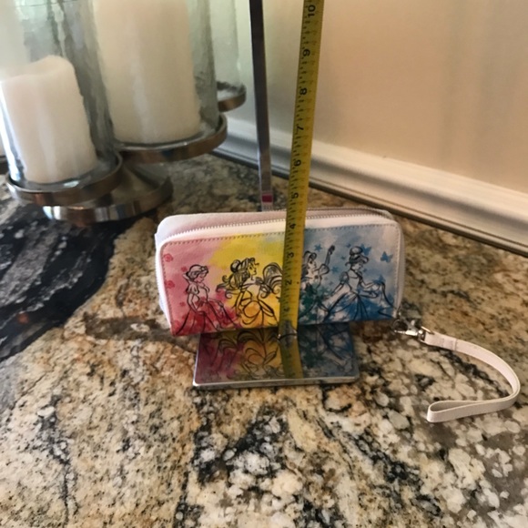 Very nice Disney princess handbag with matching wallet - Picture 11 of 16